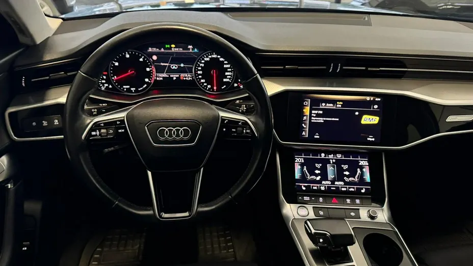 AUDI A6 -