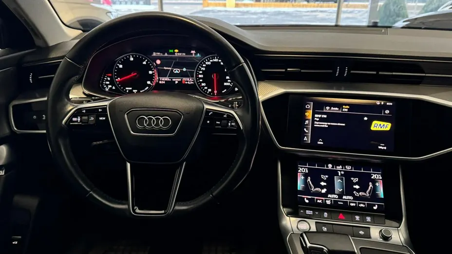 AUDI A6 -