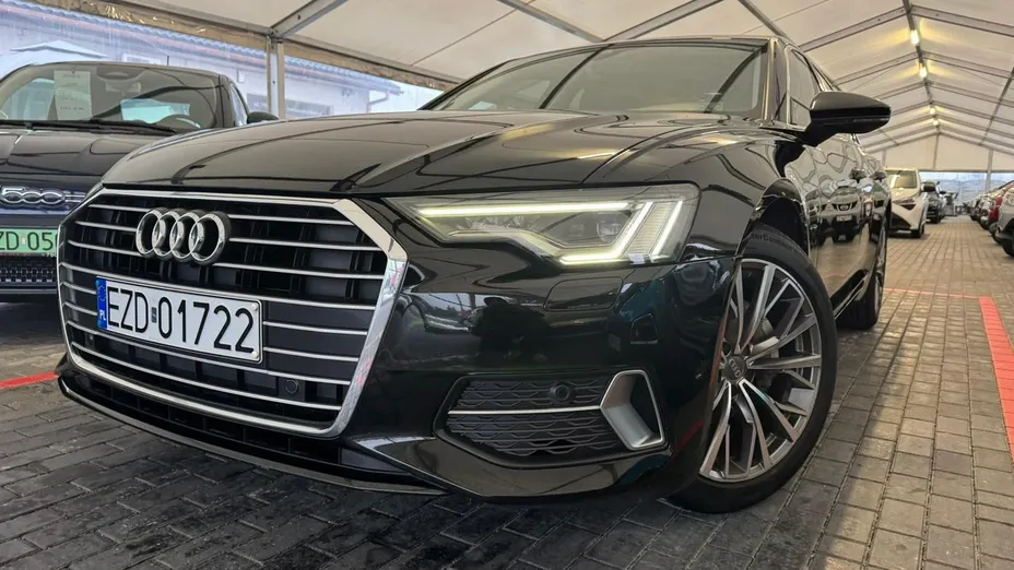AUDI A6 -