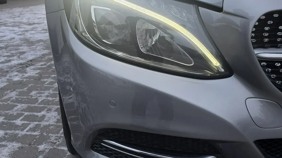 MERCEDES-BENZ C Klasa -