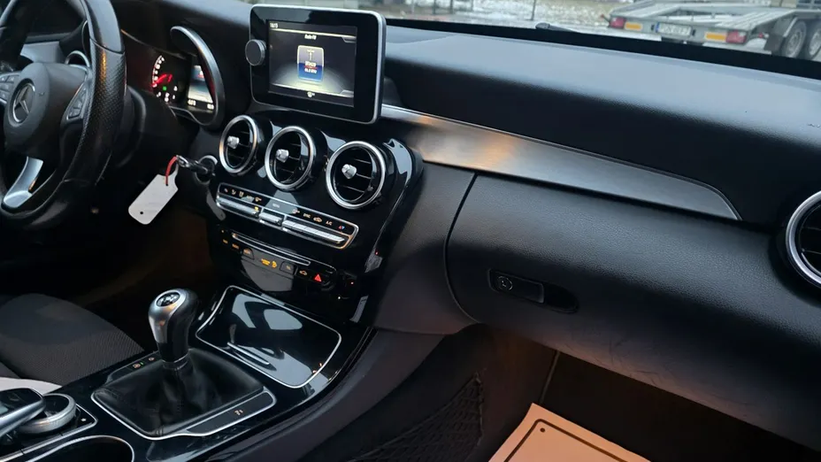 MERCEDES-BENZ C Klasa -