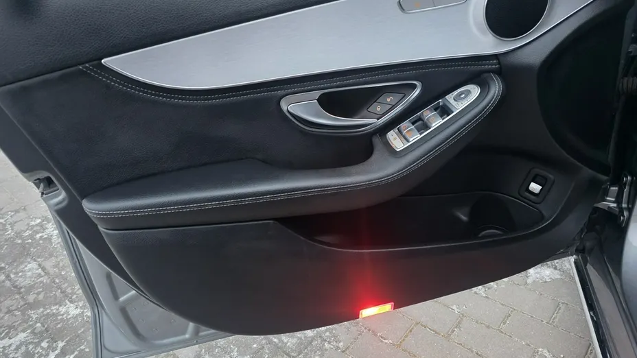 MERCEDES-BENZ C Klasa -