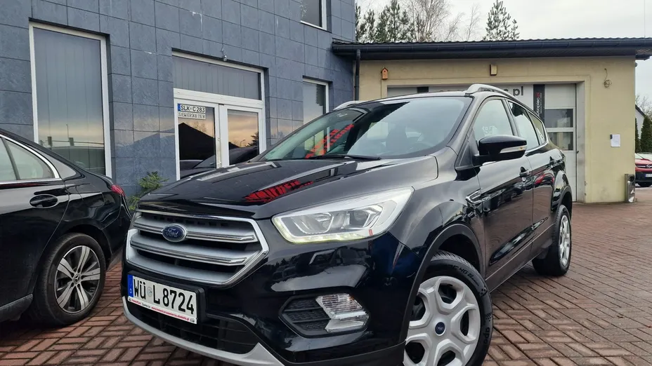 FORD Kuga -