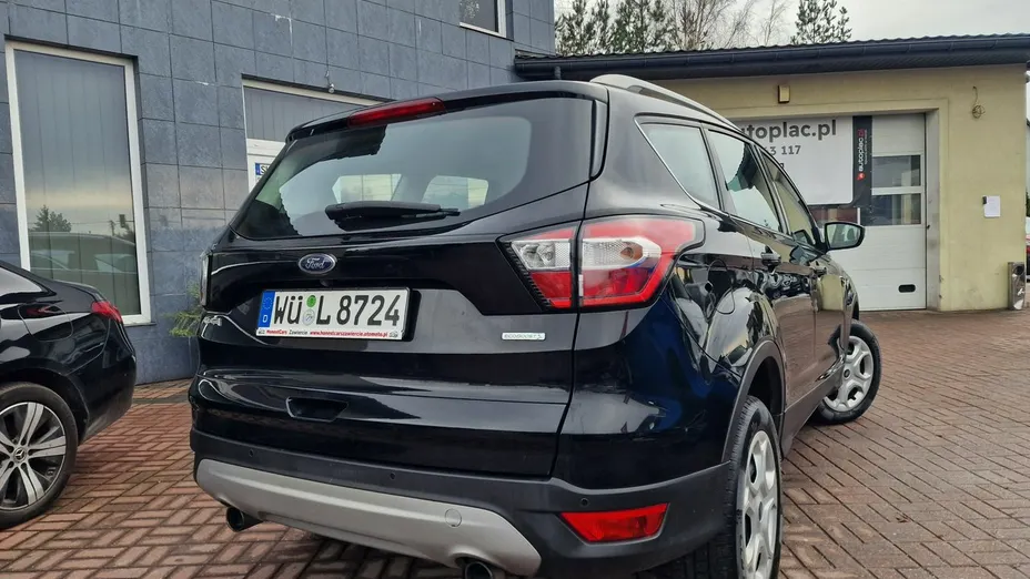 FORD Kuga -