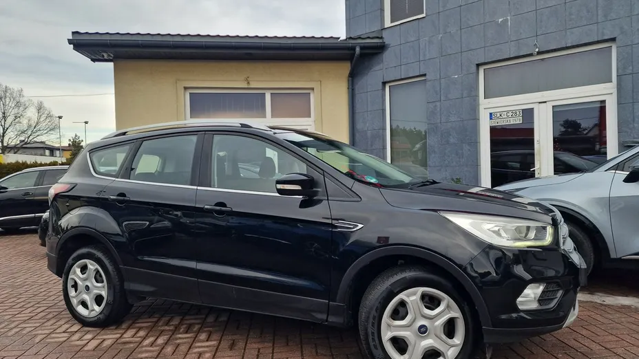 FORD Kuga -