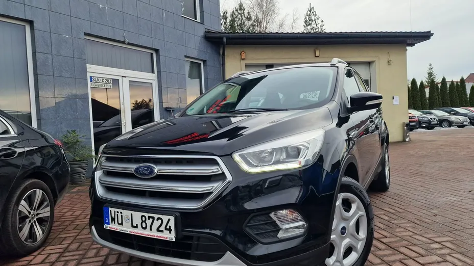 FORD Kuga -