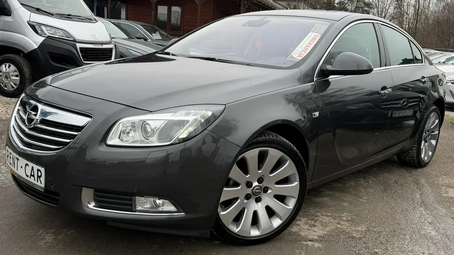 OPEL Insignia -