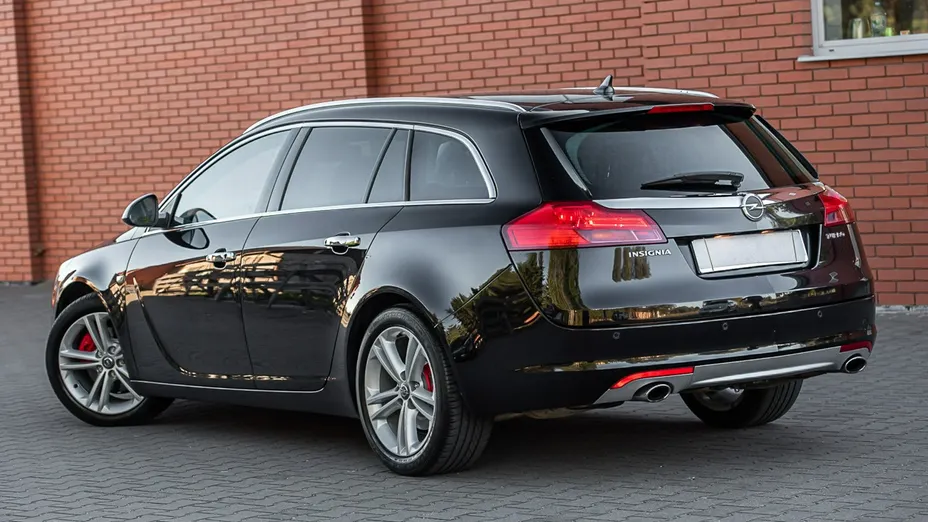 OPEL Insignia -