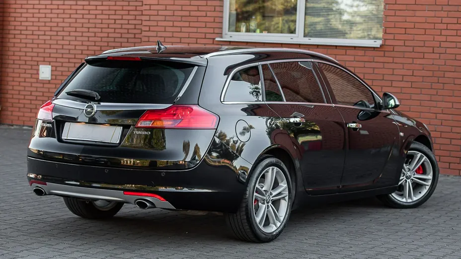 OPEL Insignia -