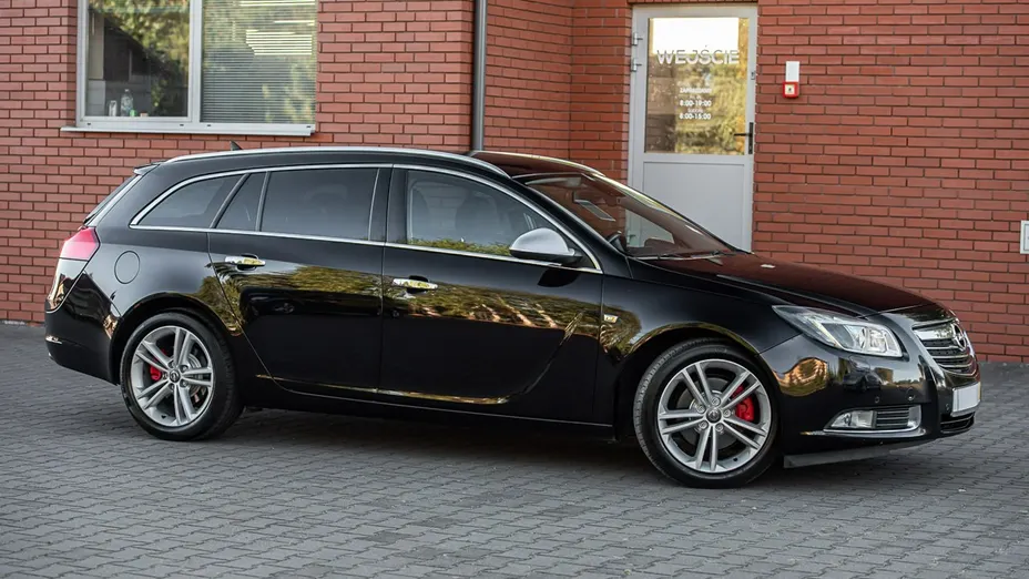 OPEL Insignia -
