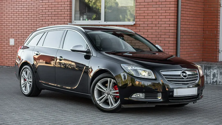OPEL Insignia -