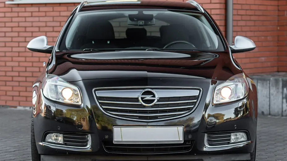 OPEL Insignia -