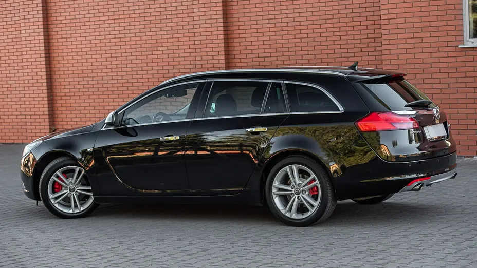OPEL Insignia -