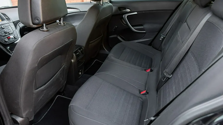 OPEL Insignia -