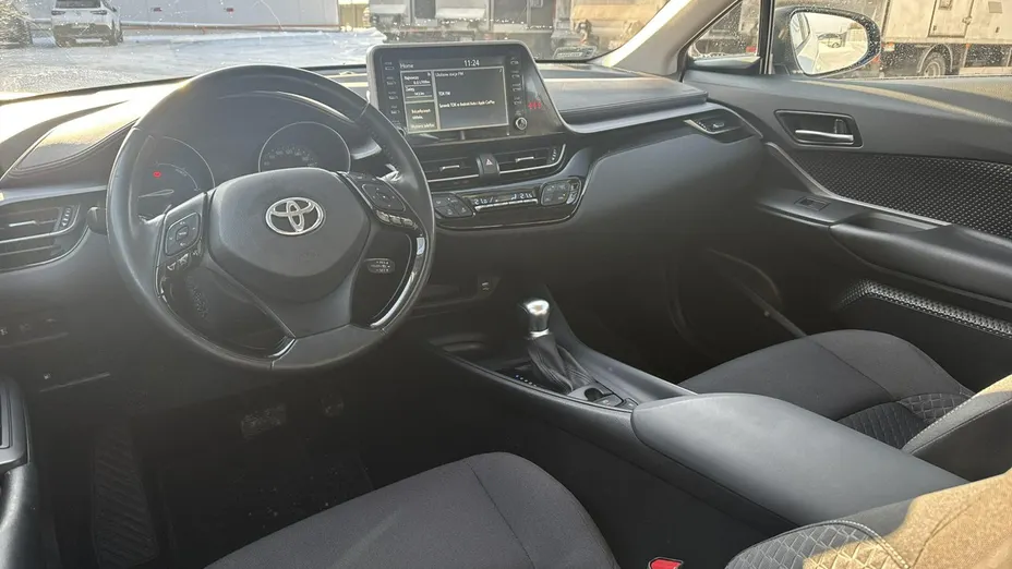 TOYOTA C-HR -