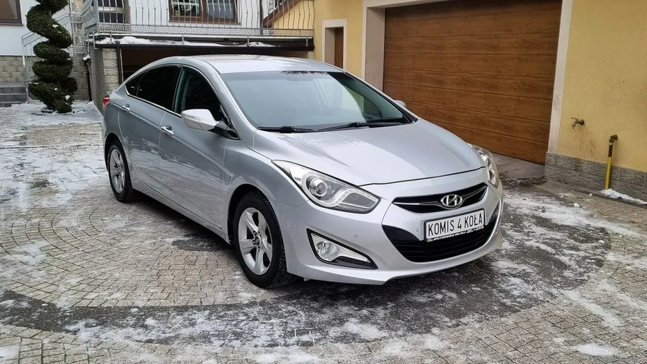 HYUNDAI i40 -