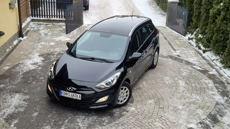 HYUNDAI i30 -