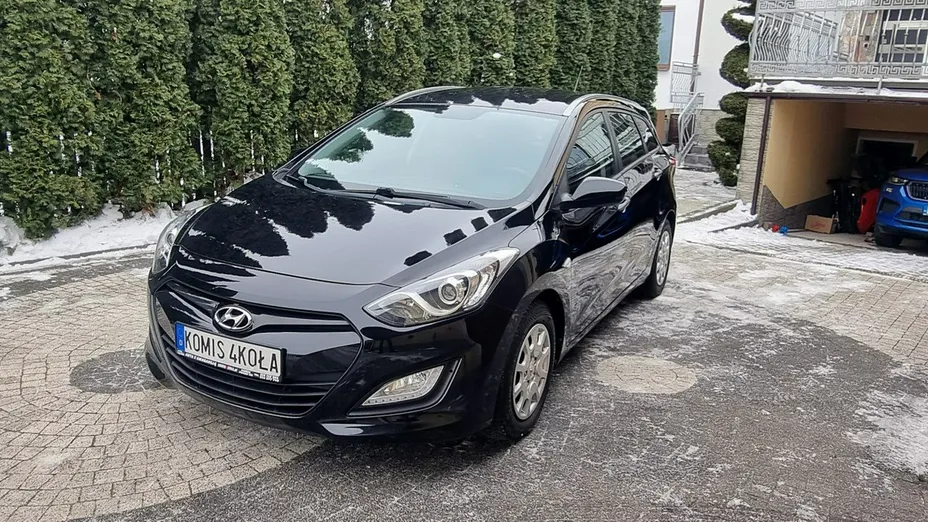 HYUNDAI i30 -