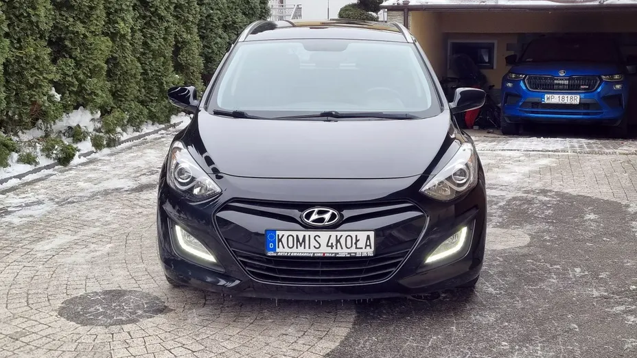HYUNDAI i30 -