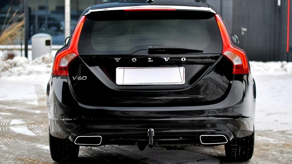 VOLVO V60 -