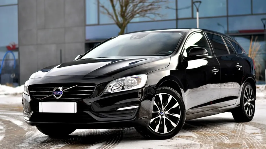 VOLVO V60 -
