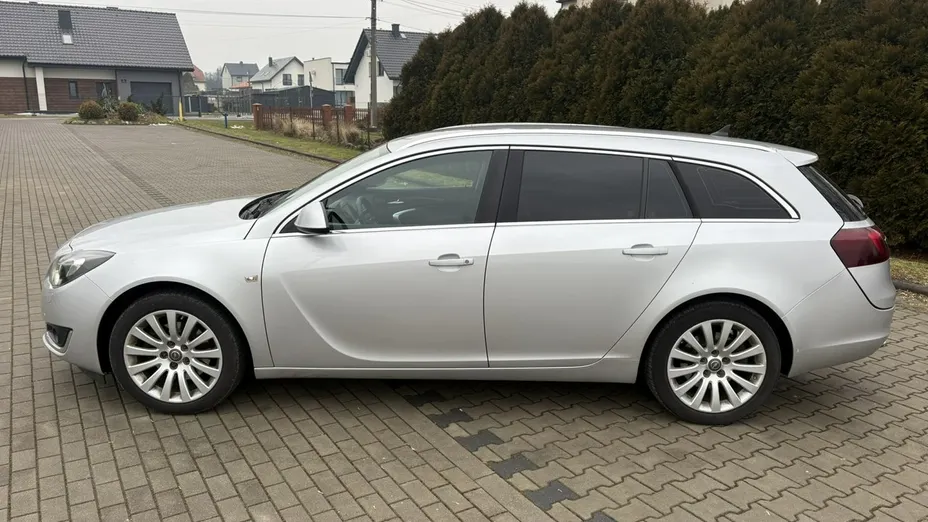 OPEL Insignia -