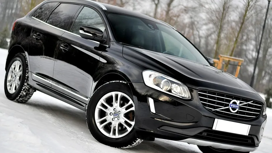 VOLVO XC60 -