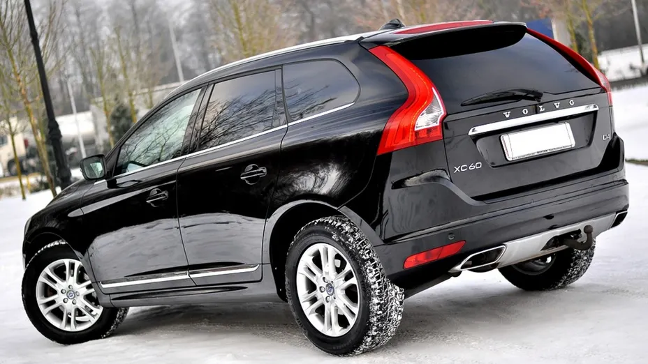VOLVO XC60 -