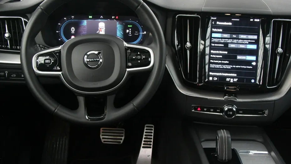 VOLVO XC60 -