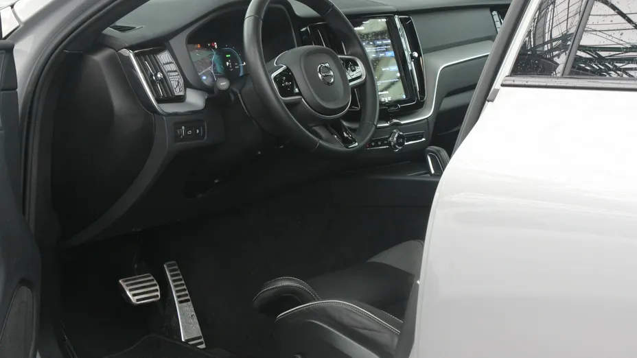 VOLVO XC60 -