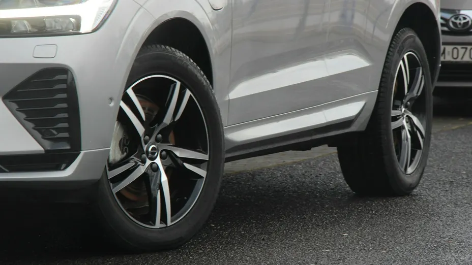 VOLVO XC60 -