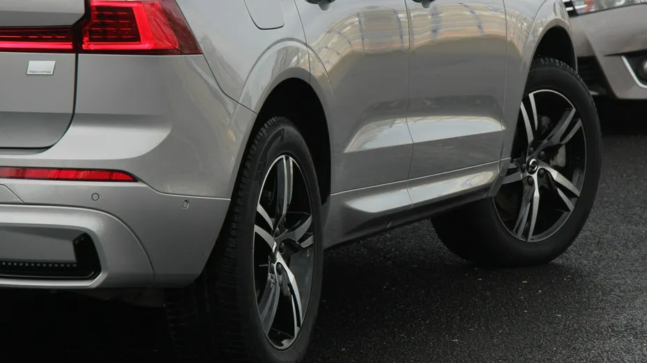 VOLVO XC60 -