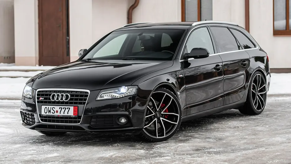 AUDI A4 -