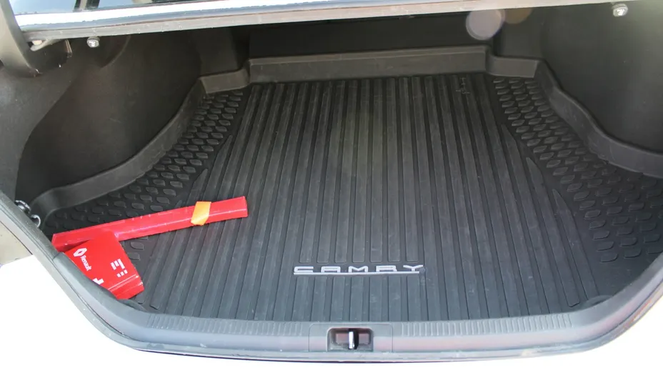 TOYOTA Camry -