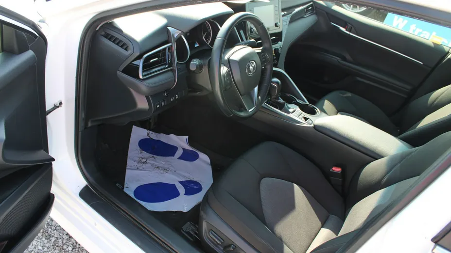 TOYOTA Camry -