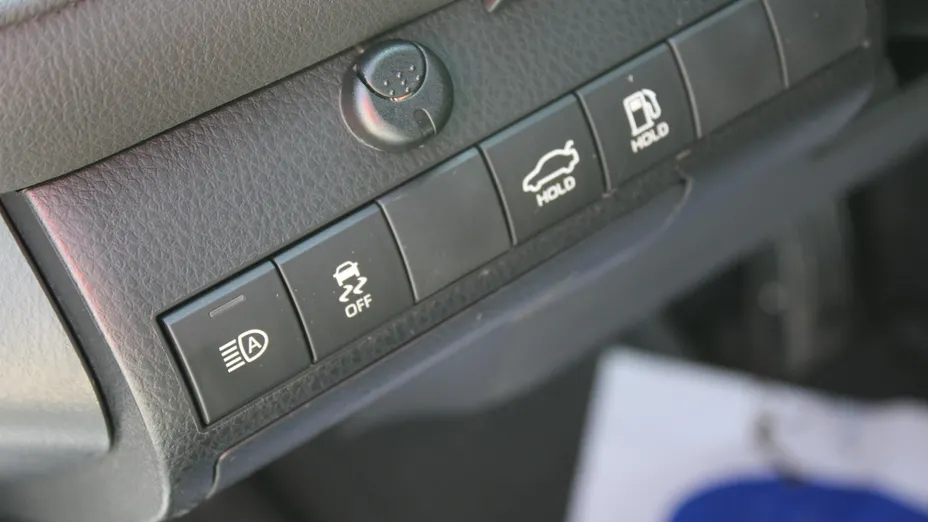 TOYOTA Camry -