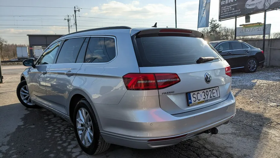 VOLKSWAGEN Passat -