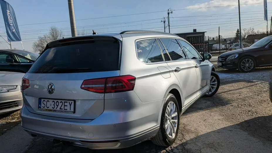 VOLKSWAGEN Passat -