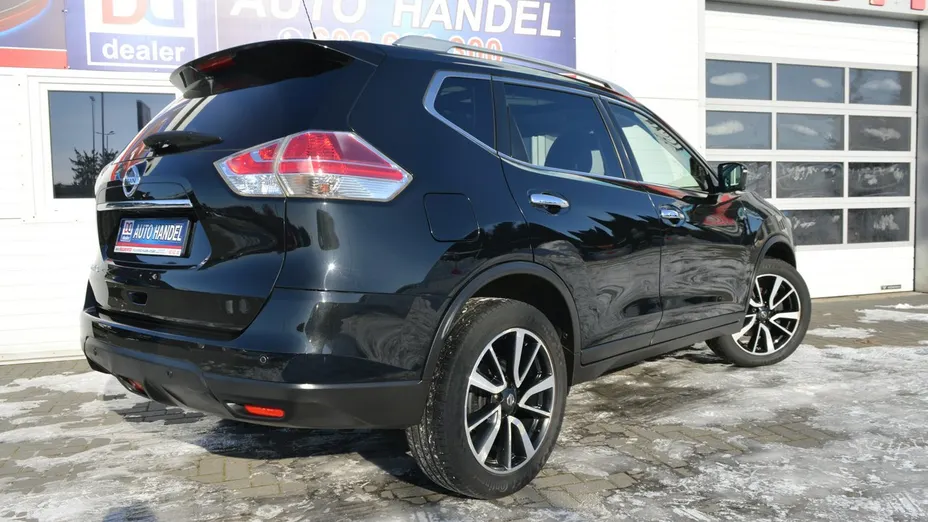 NISSAN X-Trail -