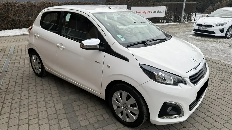 PEUGEOT 108 -