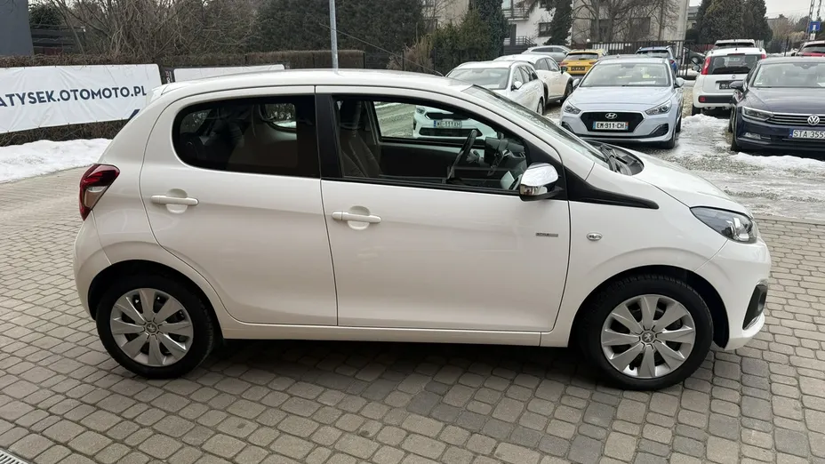 PEUGEOT 108 -