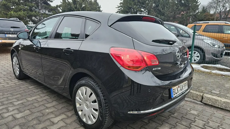 OPEL Astra -