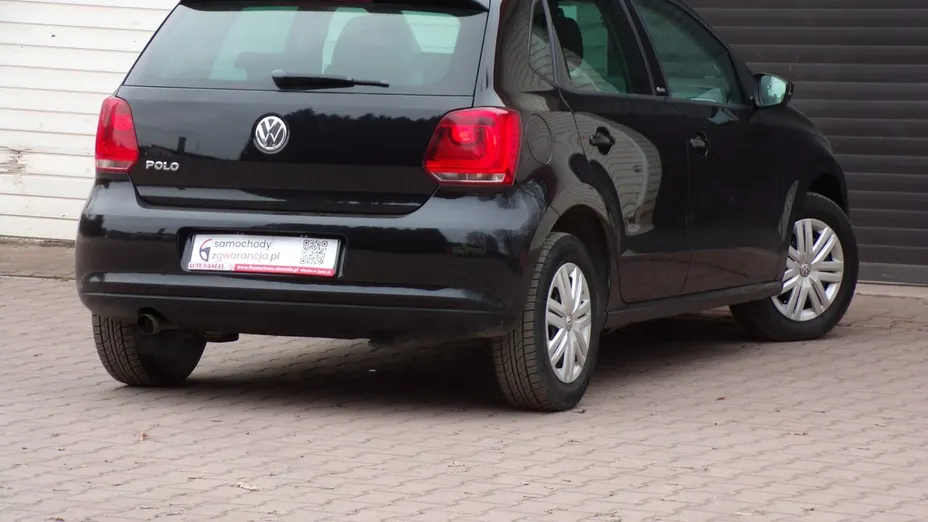 VOLKSWAGEN Polo -