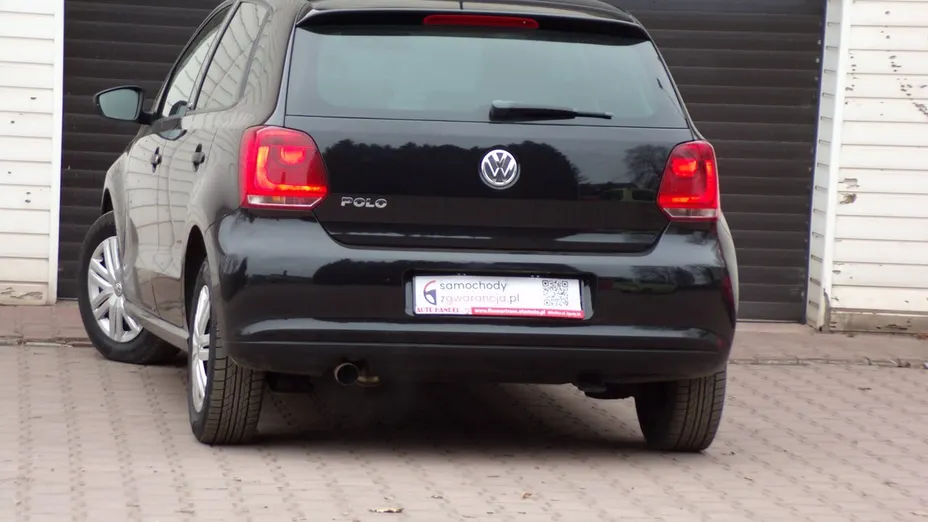 VOLKSWAGEN Polo -