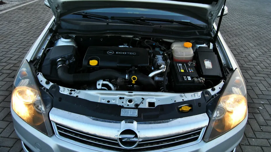 OPEL Astra -