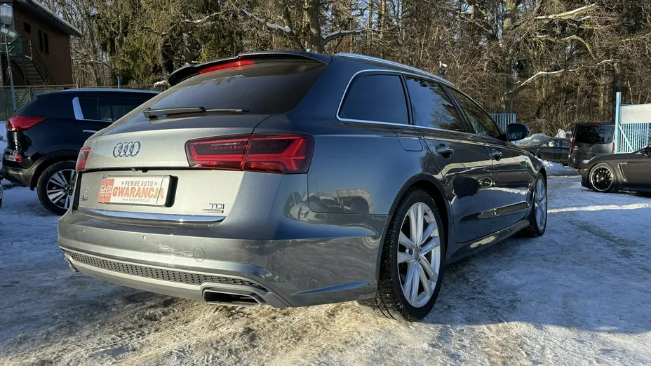 AUDI A6 -