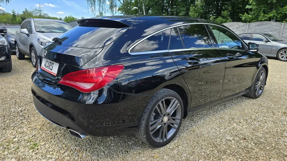 MERCEDES-BENZ CLA -