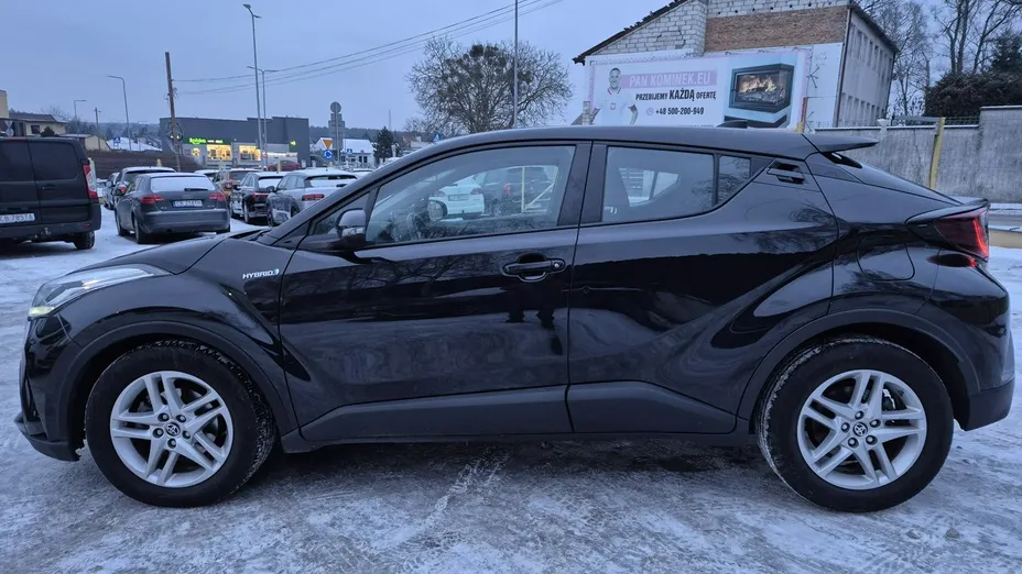 TOYOTA C-HR -