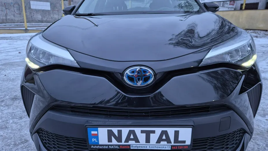 TOYOTA C-HR -