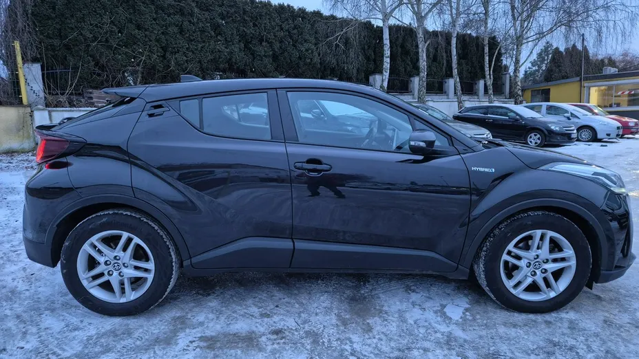 TOYOTA C-HR -